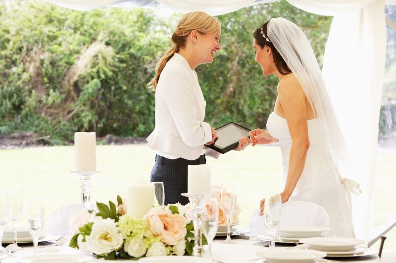wedding planner business for women